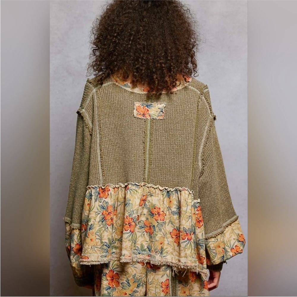 POL Khaki Floral Patchwork Sweatshirt NWOT - Picture 4 of 4